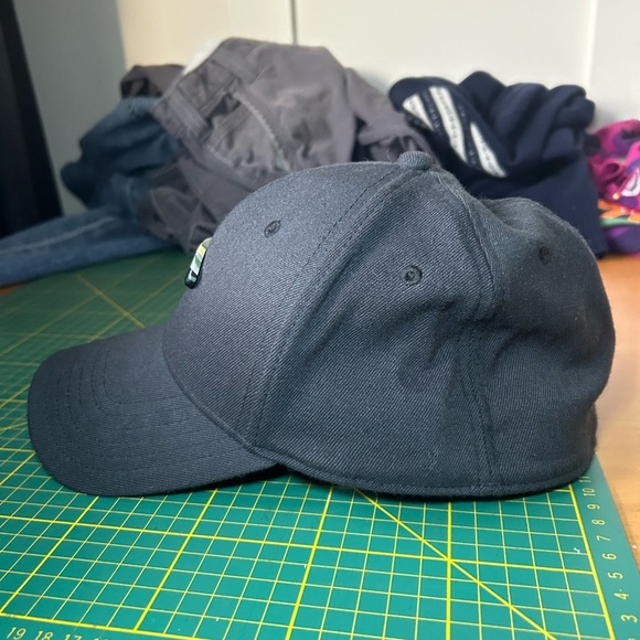 Oakley Classic Camo Logo a-flex hat - Picture 3 of 11